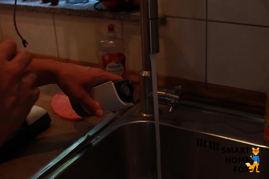 Filling the water tank of the SPB100